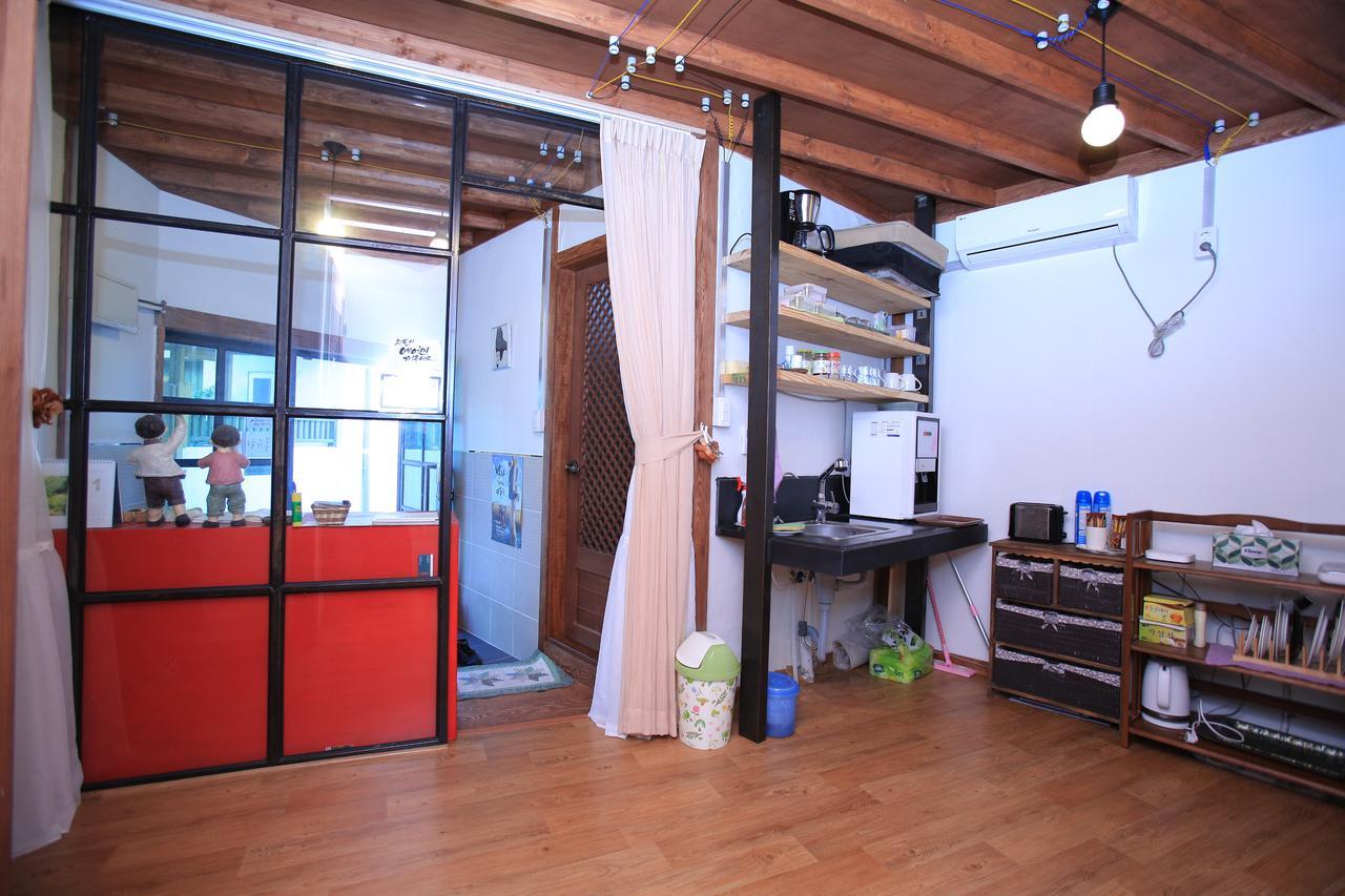 Mongyouhwawon Guesthouse جيونجو المظهر الخارجي الصورة